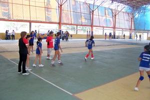 Volunteer Coaching Volleyball in Bolivia with Projects Abroad Volunteer Coaching Volleyball in Bolivia with Projects Abroad